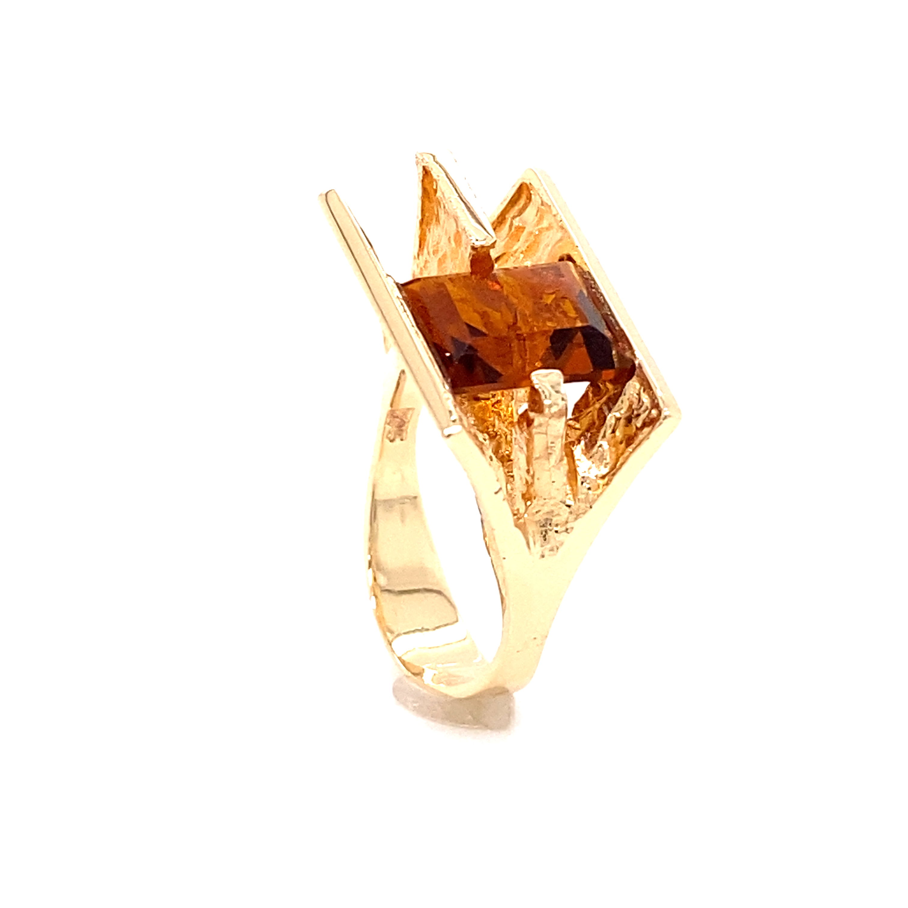 14K Gold ring with Madeira Citrin (Approx. 8x10mm)
