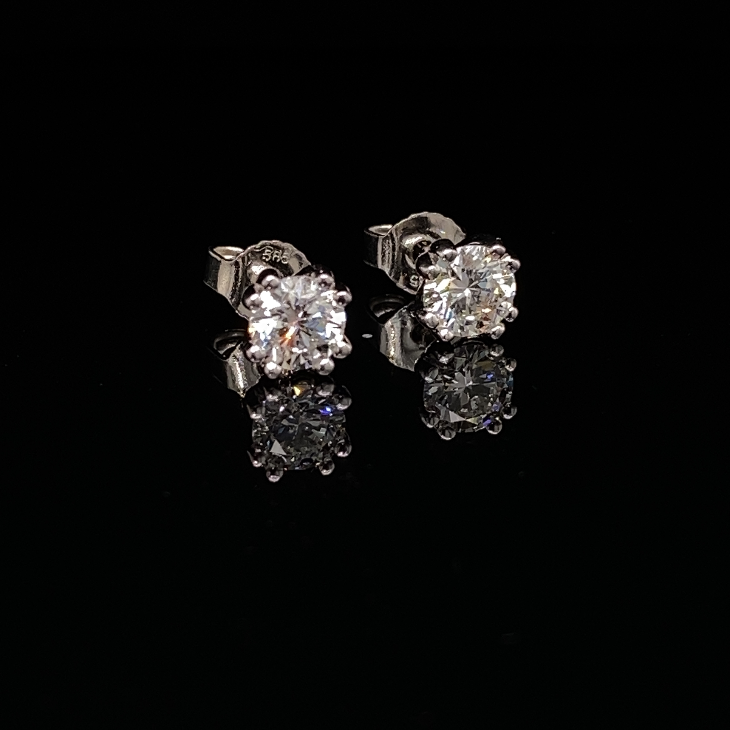 14K white gold diamond studs 1.00ct. TW-VS (GIA)